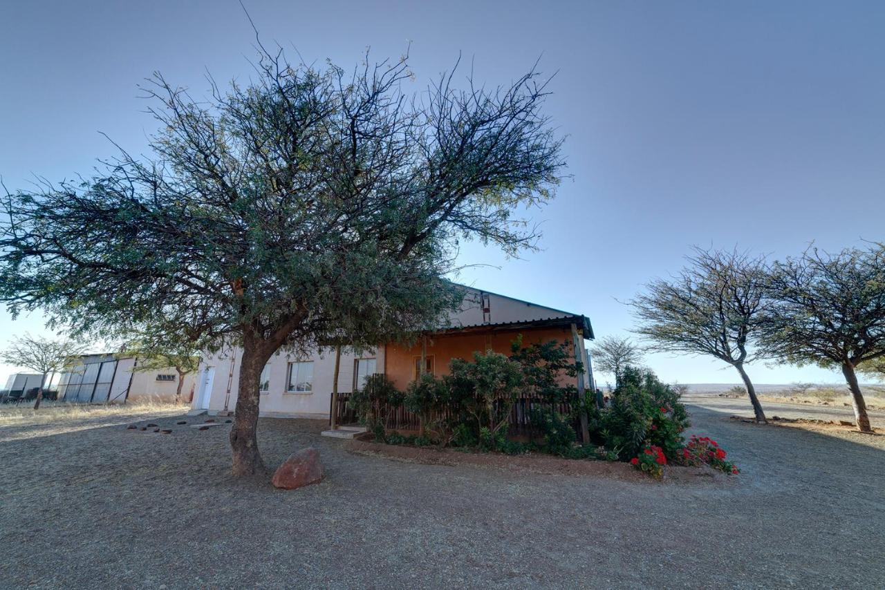 Gamis Farm Acomodação com café da manhã Maltahohe Exterior foto